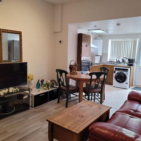 Nice Single Bedroom Near Qmc Ноттингем Экстерьер фото
